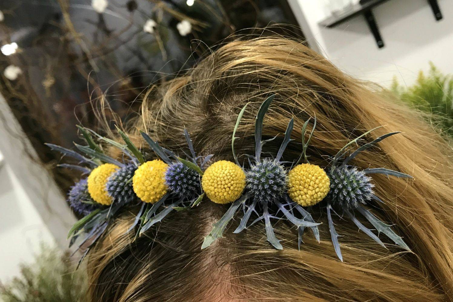 Comanda online diadema flori naturale, coronita flori, livrare Bucuresti!