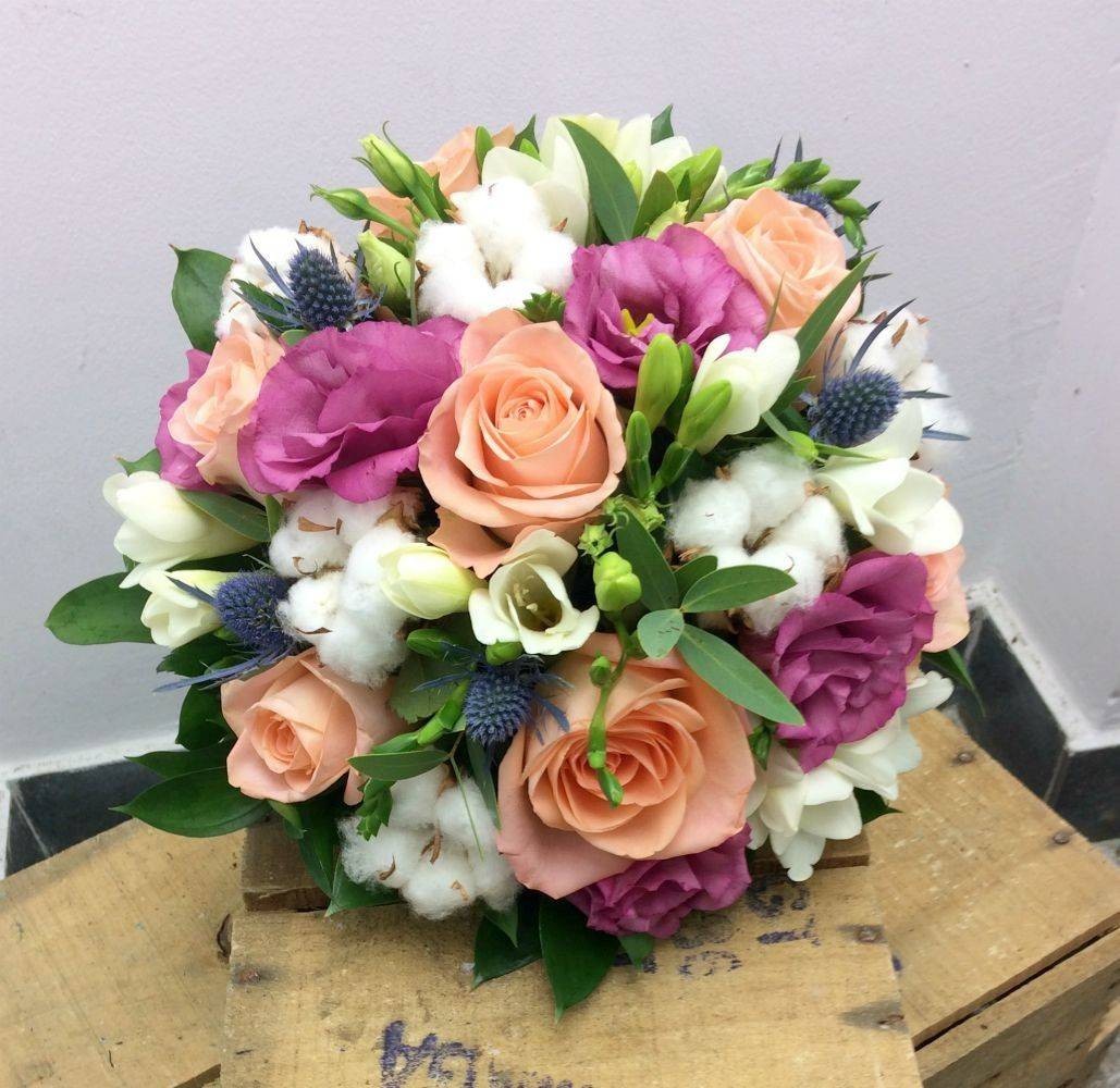 Buchet cununie lisianthus si eryngium - pret imbatabil, livrare Bucuresti!