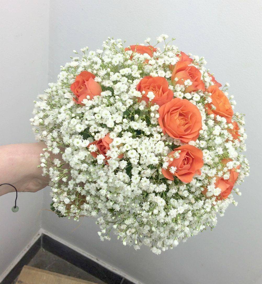 Buchete domnisoara onoare minirose si floarea miresei - pret imbatabil!