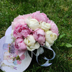 Buchet mireasa bujori albi si roz